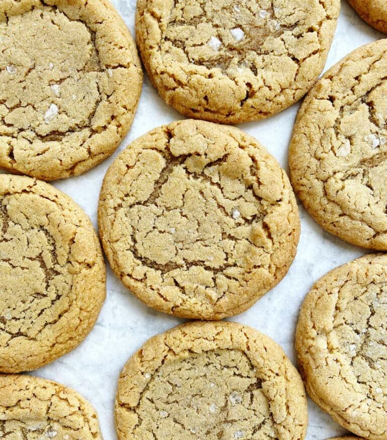 Perfectly Chewy Peanut Butter Cookies | The Vanilla Bean Blog